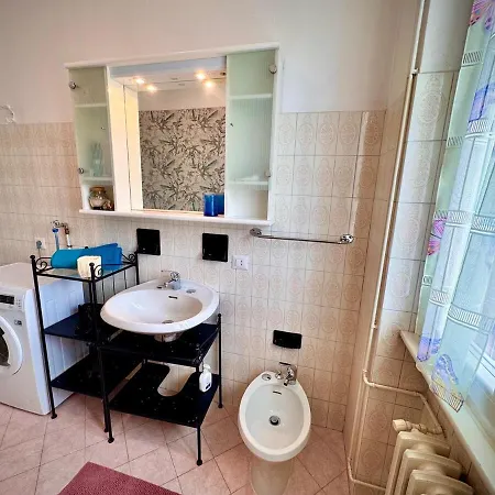 Casa Rosa Домазо